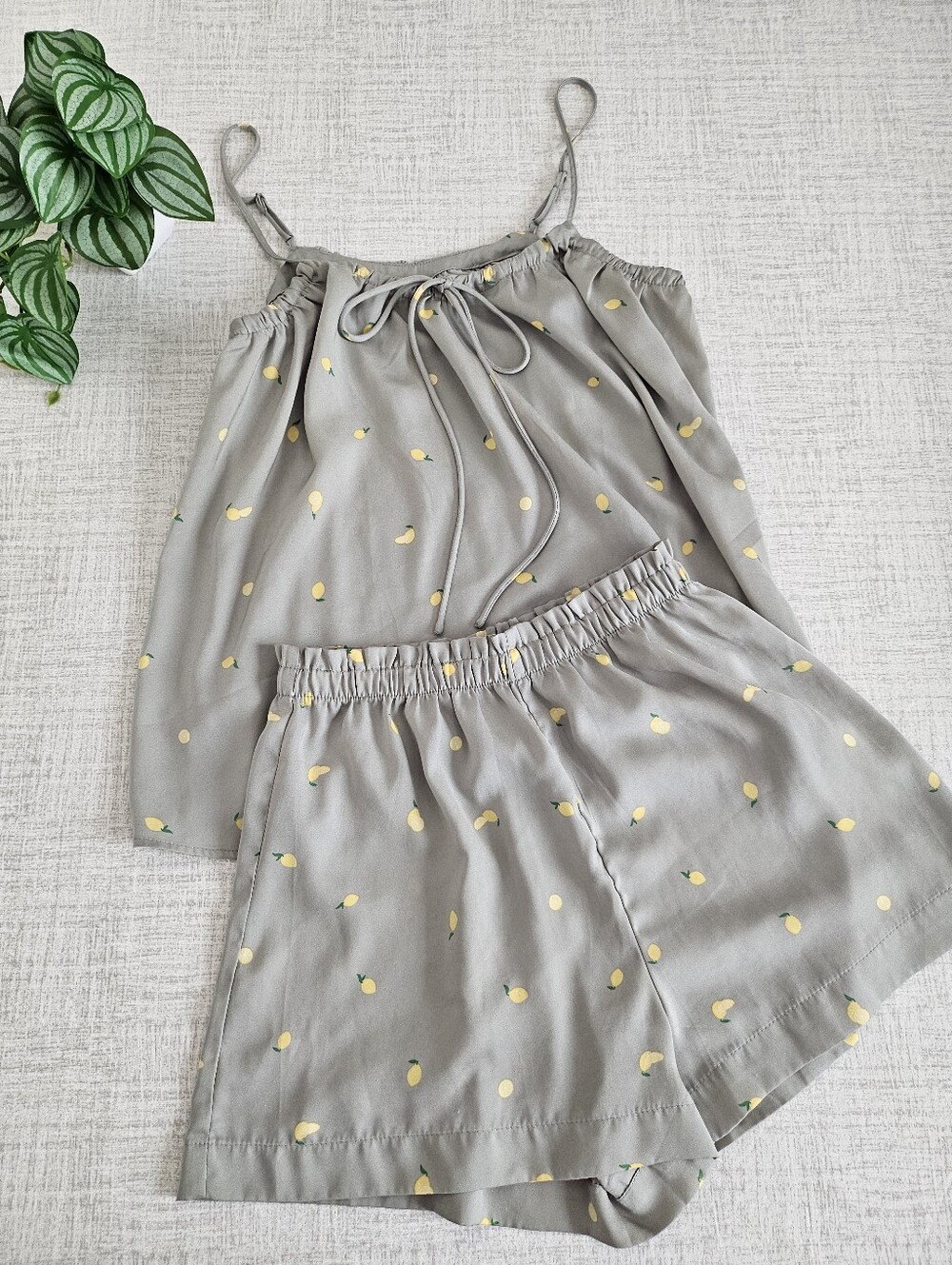 H&M Khaki Lemon Print Cami Short Sleep Set Xsmall
